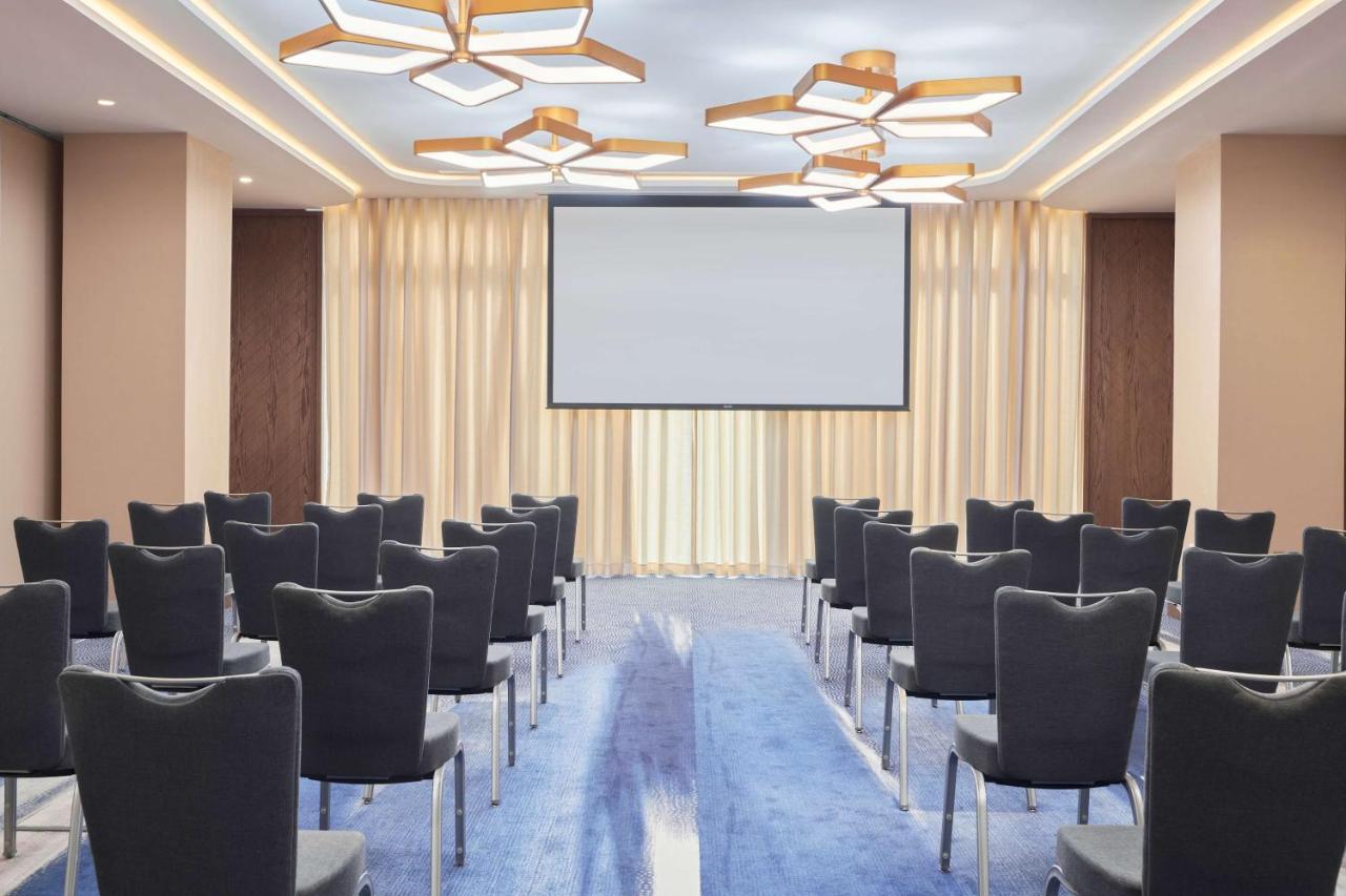 Radisson Blu Hotel Riyadh Convention And Exhibition Center Экстерьер фото Meeting room