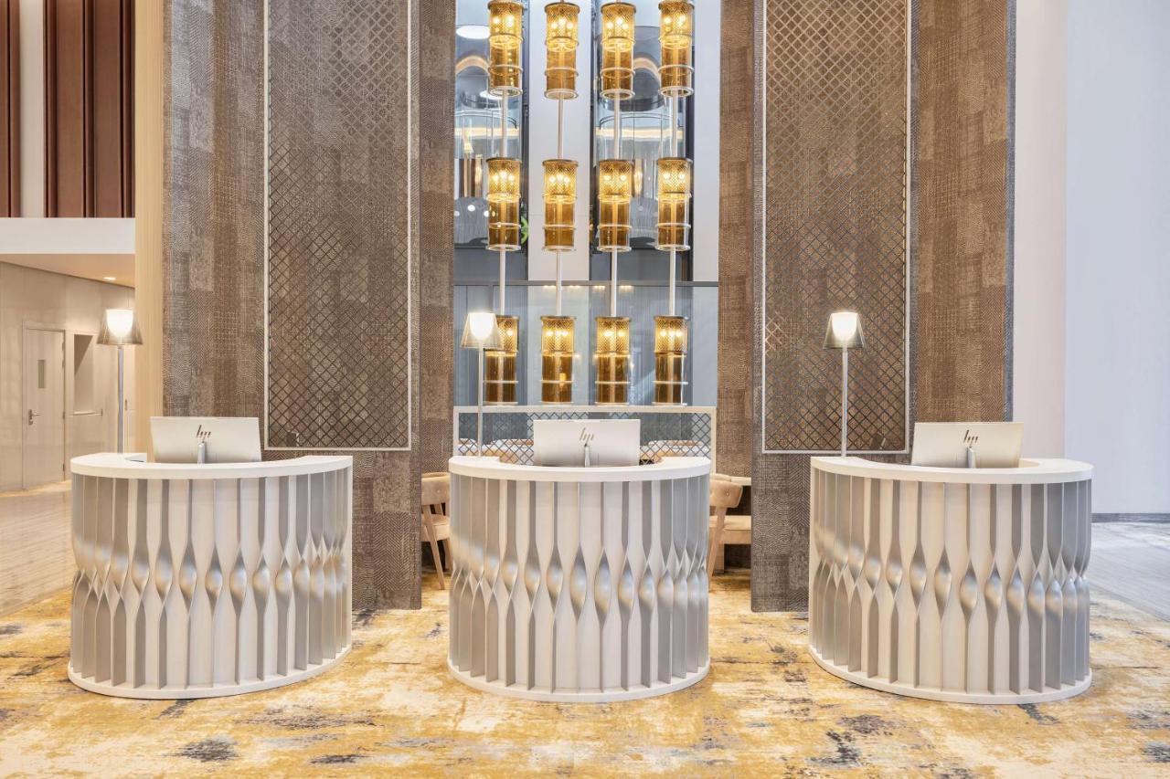 Radisson Blu Hotel Riyadh Convention And Exhibition Center Экстерьер фото The hotel's lobby